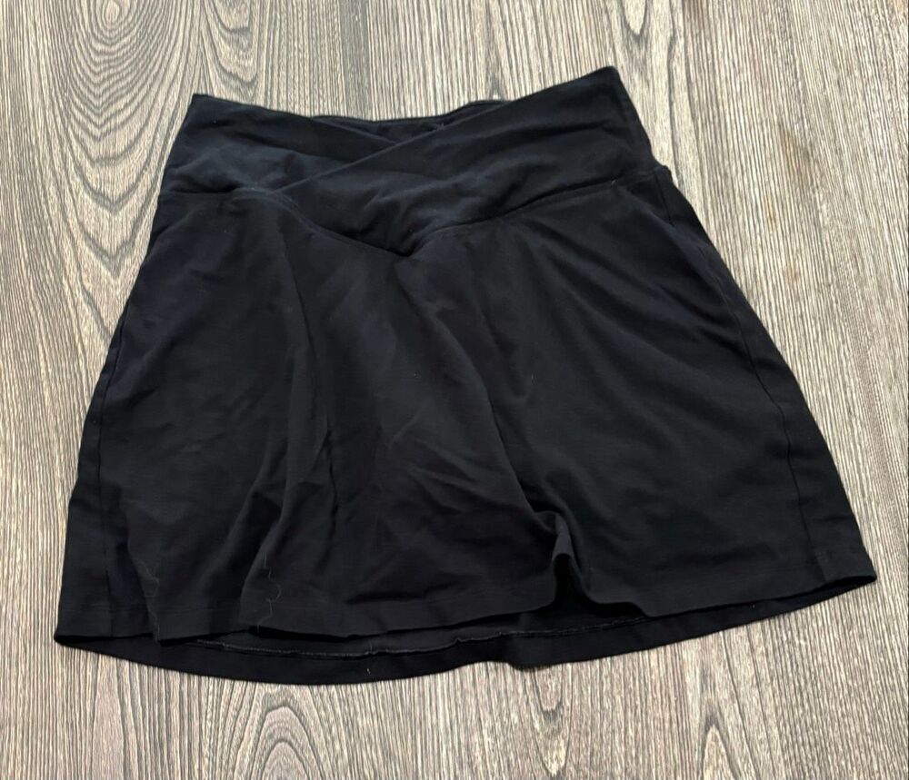 PINK Victoria's Secret Women's High Waist V-Crossover Skort Black Size Medium